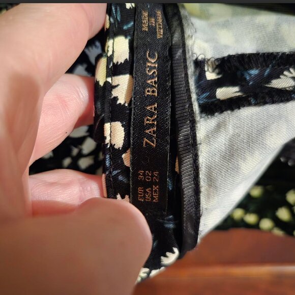 Zara Basic Snow Drop FLORAL Chino Trousers. BROWN Belt  SIZE 2 - Picture 3 of 7